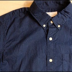 ☘️ 3 for $20☘️ GAP short sleeve shirt